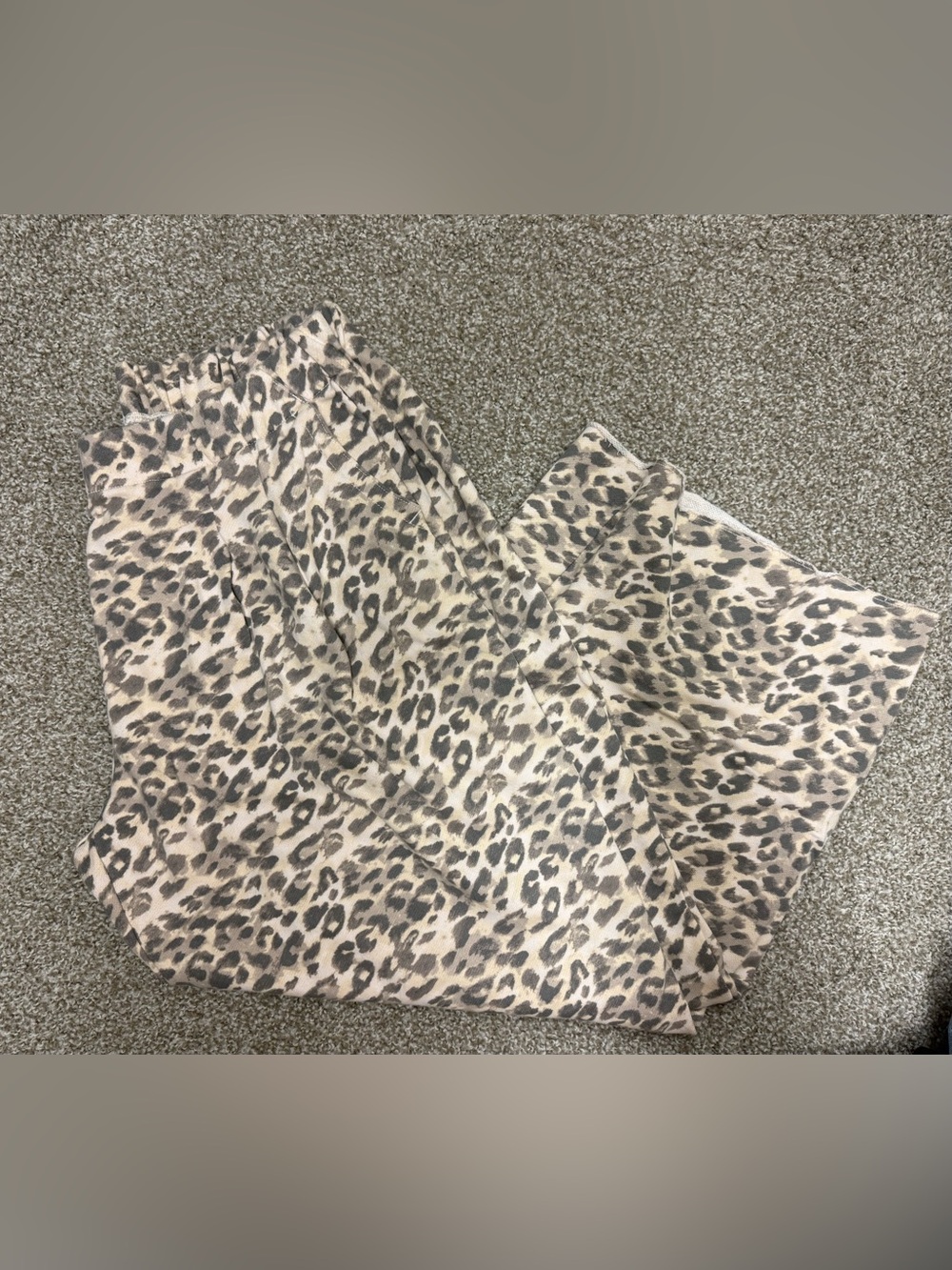 Women’s Leopard Print Wide-Leg Bottoms